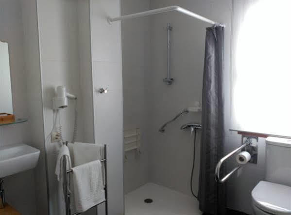 Hotel Dabeleira Luarca Exteriör bild